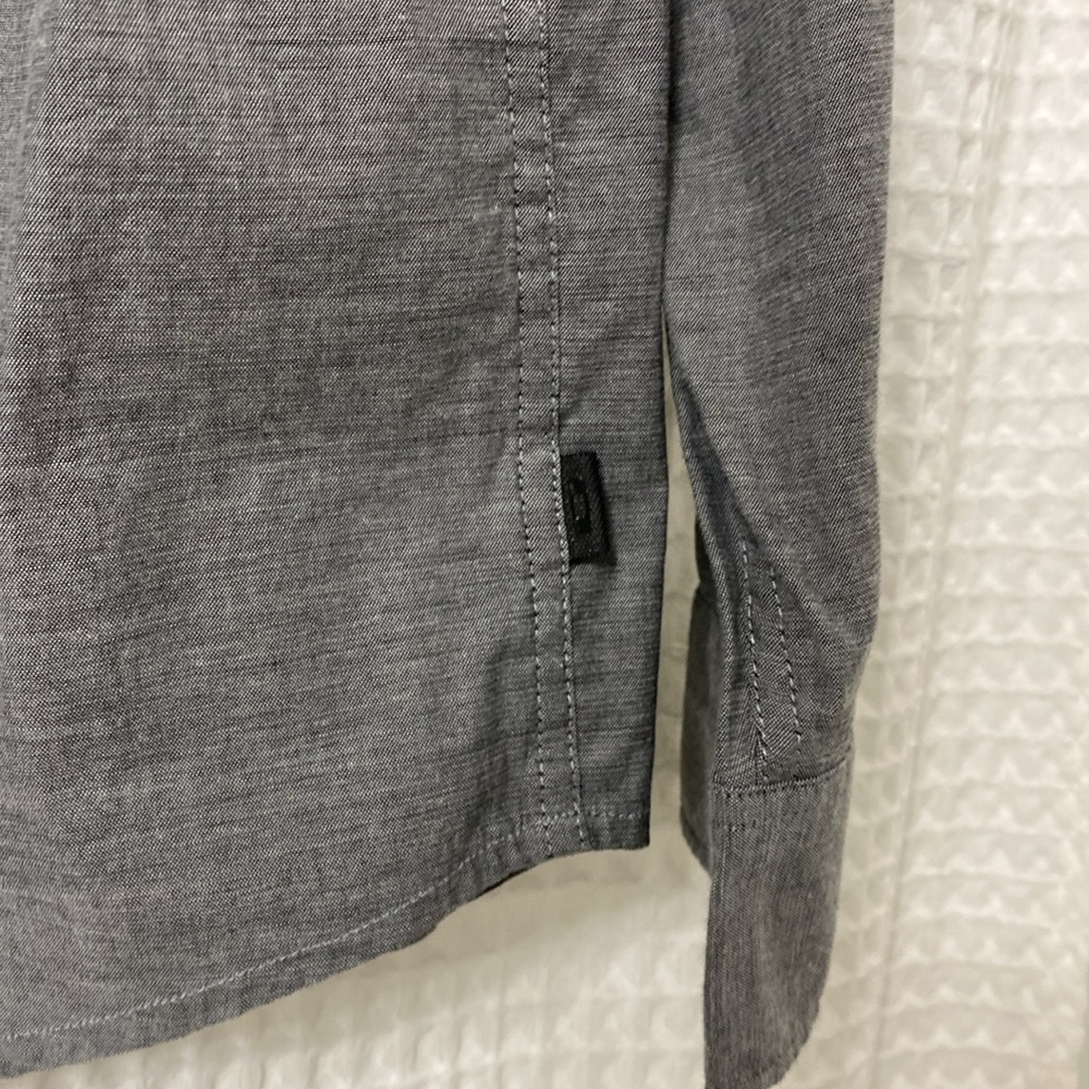 Mens Oakley Button Down with Pocket - Size XL - Picture 7 of 9